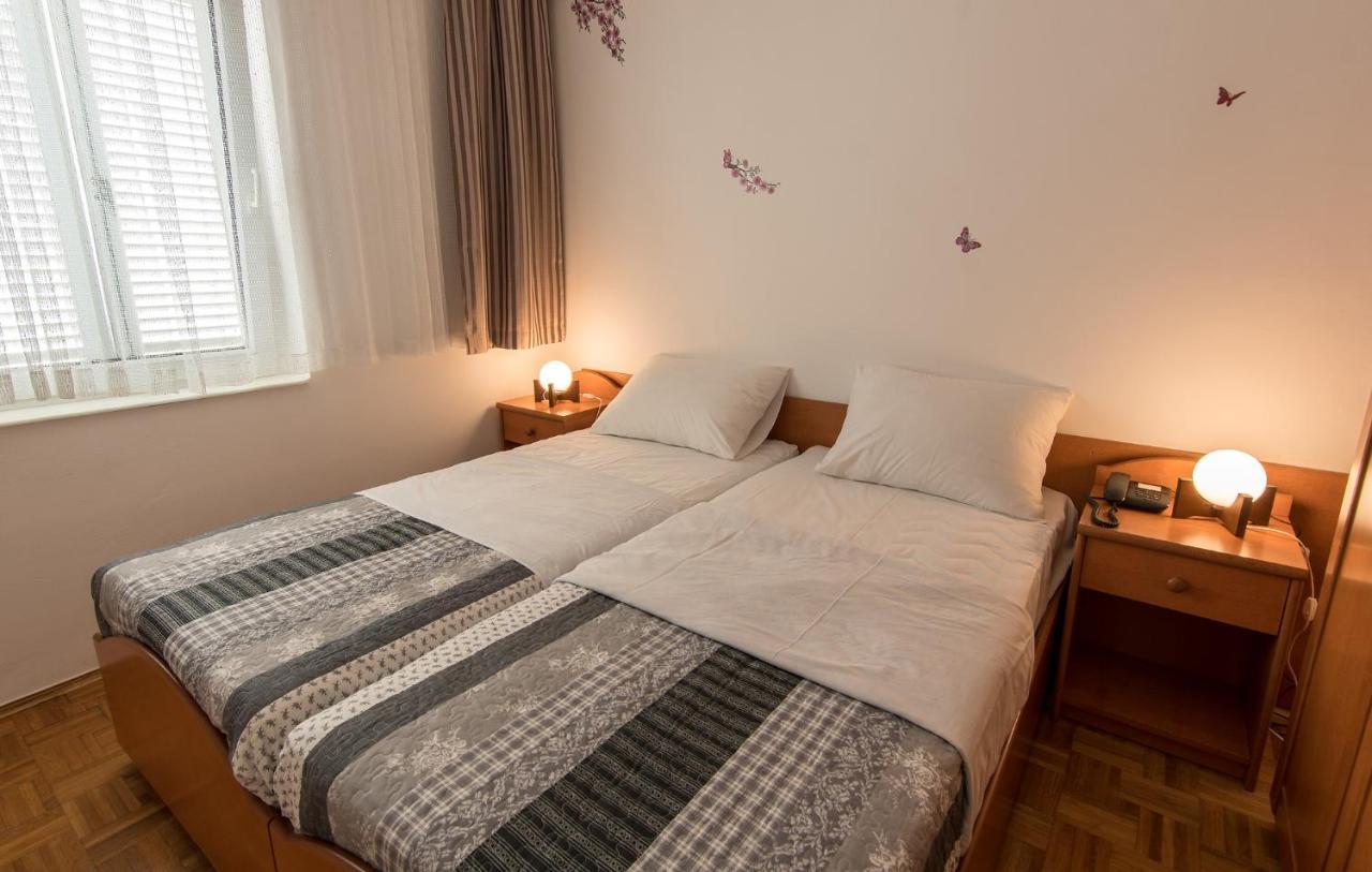 Hotel Barba Starigrad Paklenica Luaran gambar