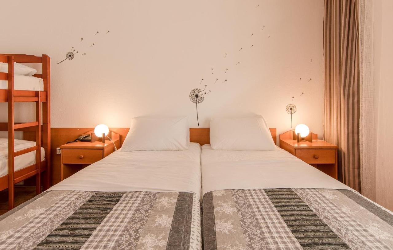 Hotel Barba Starigrad Paklenica Luaran gambar