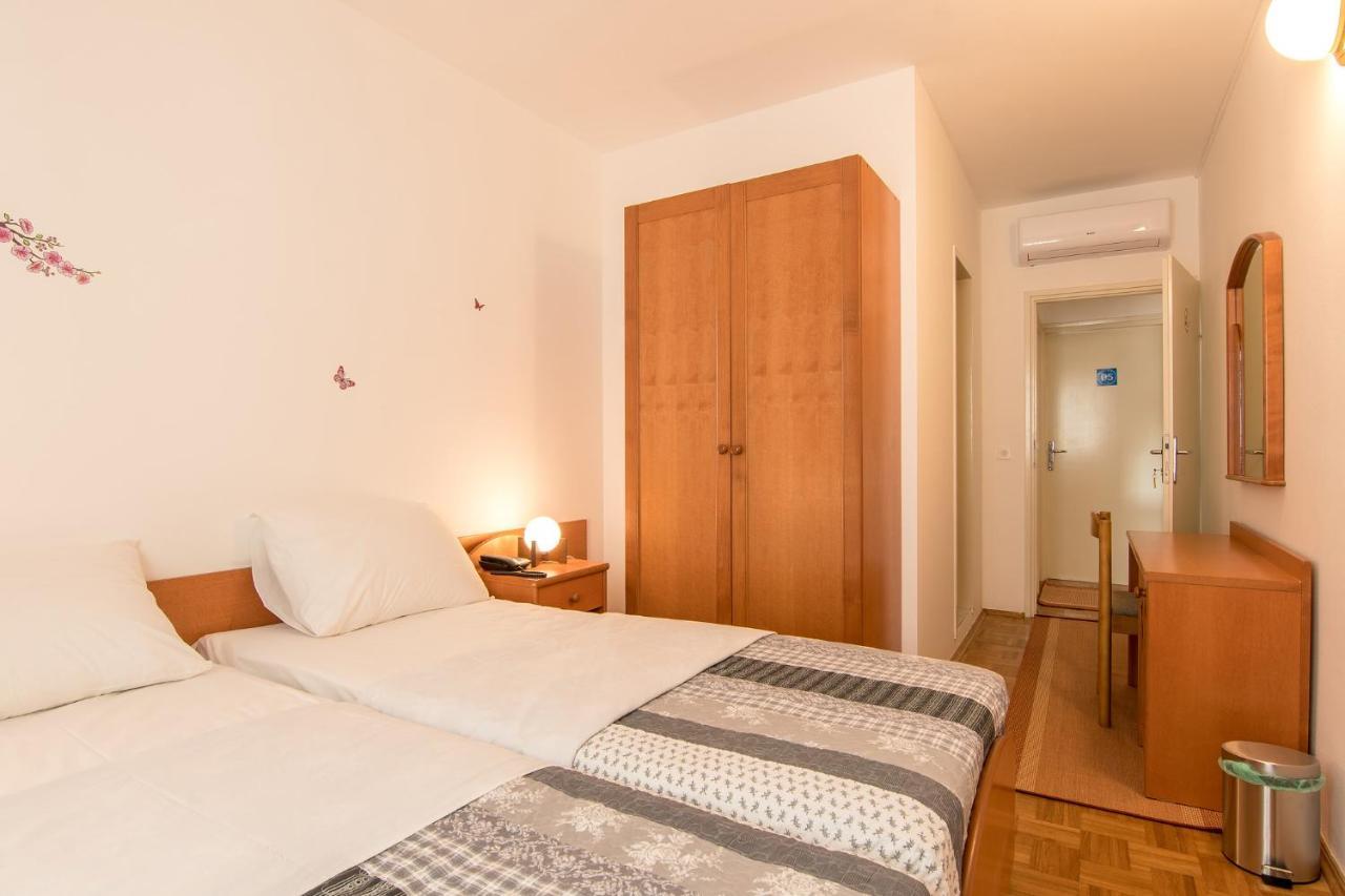 Hotel Barba Starigrad Paklenica Luaran gambar